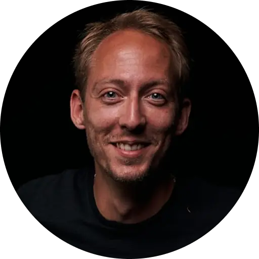 profile pic - Alex Demis_Investor